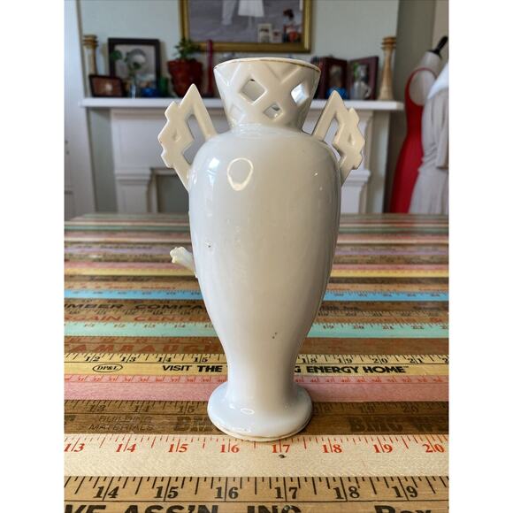 Thames Hand painted Ceramic Pottery Vase 7”Applied Cacti Floral Numbered 52/59 - Picture 7 of 10